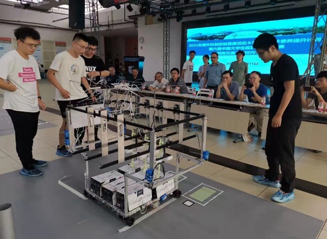 SWJTU Shines in Contests for College Students